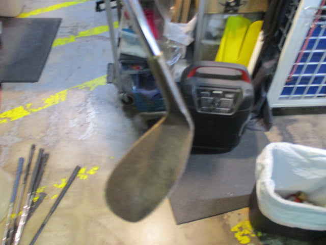 Load image into Gallery viewer, Used Northwestern Tour Model RH CHIPPER
