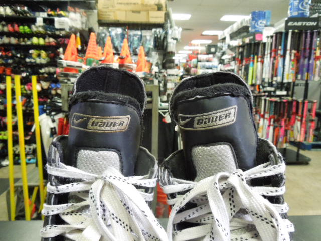 Load image into Gallery viewer, Used Bauer Nike Supreme One35 LS Pro Hockey Skates Size 5
