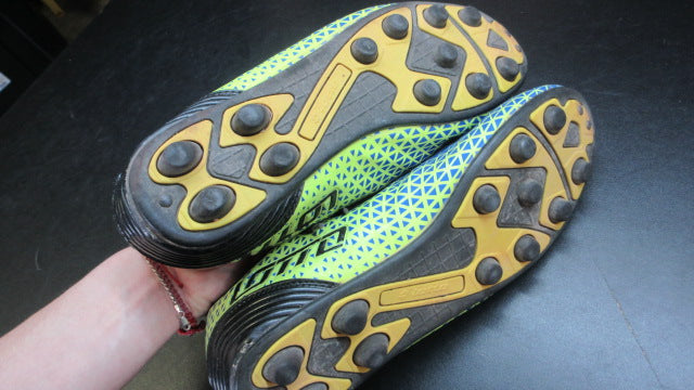 Load image into Gallery viewer, Used Lotto Forza Elite Soccer Cleats - Size 7.5
