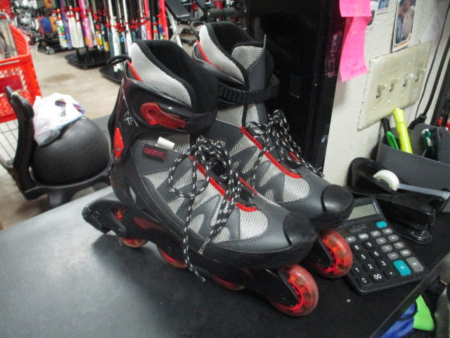 Load image into Gallery viewer, Used 2XS In-Line Roller Skates Size 7
