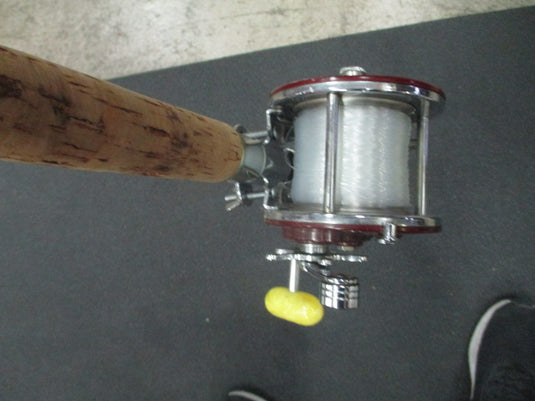 Used Custom 6'6" Deep see Rod With PENN Peer