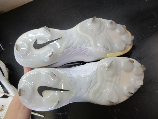 Load image into Gallery viewer, Used Nike Men's Alpha Huarache Elite 4 Low Baseball Cleats - Size 12
