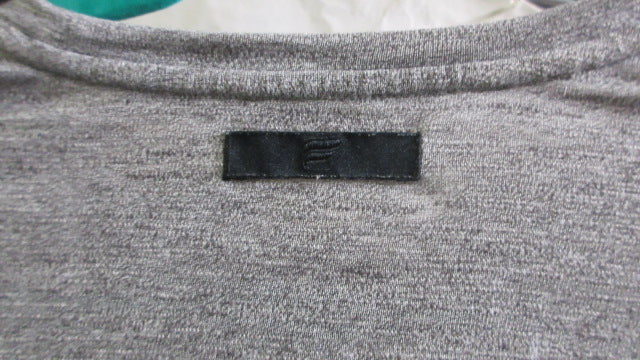 Load image into Gallery viewer, Used Fabletics T-Shirt - Size Small
