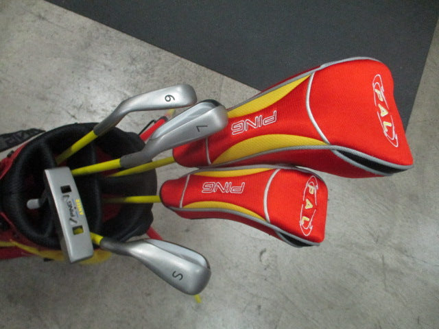 Load image into Gallery viewer, Used Ping Pal Junior 6 Piece Golf Set w/ Bag
