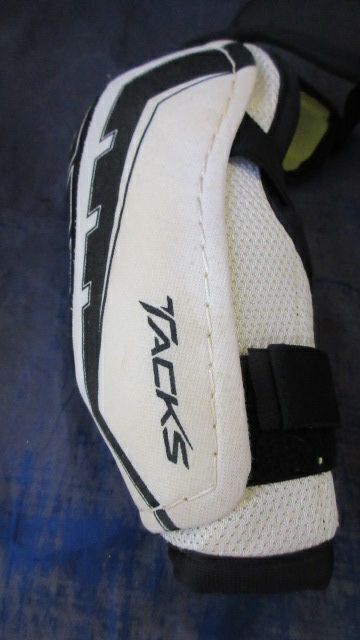 Used CCM Tacks 1052 Elbow Pads Adult Size Small - small wear