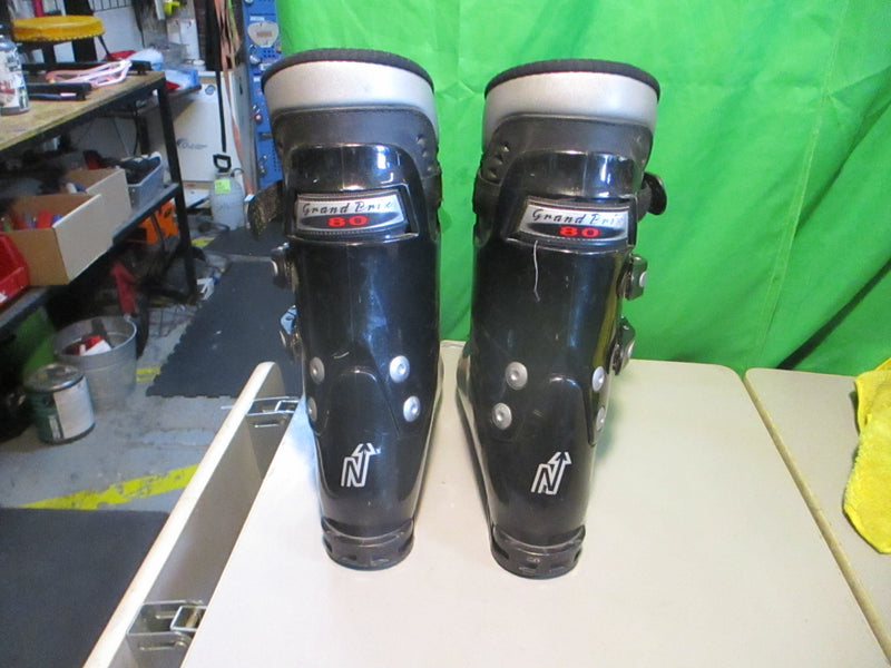 Load image into Gallery viewer, Used Nordica Grand Prix Size 27.5" (9.5) Downhill Ski Boots
