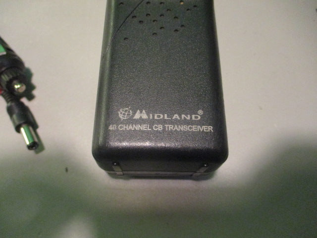 Load image into Gallery viewer, Used Midland 40 Channel CB Transceiver 40 Channel 7-Watt Model 75-785

