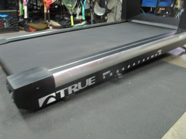 Load image into Gallery viewer, Used True Z 5.4 Soft Select Treadmill W Orthopedic Belt
