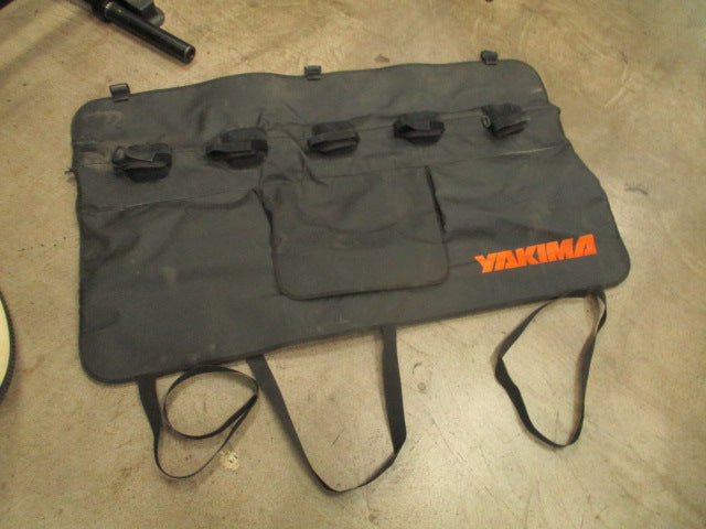 Load image into Gallery viewer, Used Yakima GateKeeper 5 Bike Truck Bed Tailgate Pad
