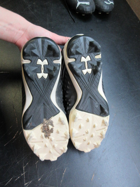 Used Under Armour Leadoff Mid RM Baseball Cleats - Size 5.5