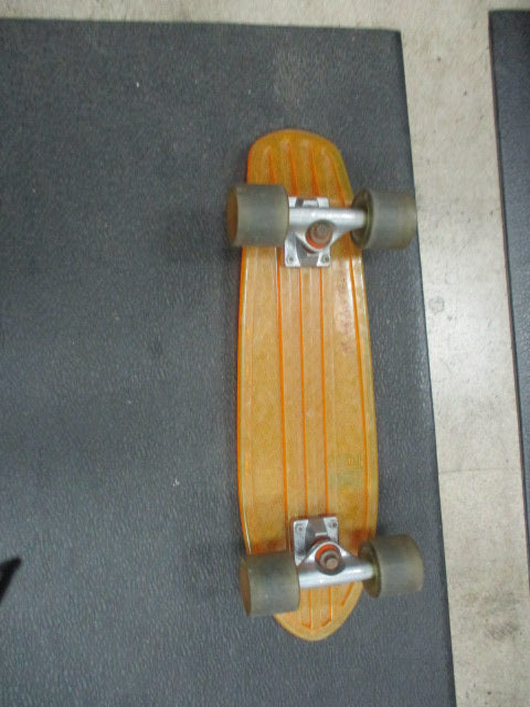 Load image into Gallery viewer, Used 24&quot; Globe Penny Board (Needs Tune Up)
