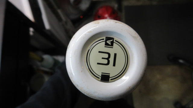 Load image into Gallery viewer, Used Easton Amethyst 31" - 11 USSSA Aluminium Fastpitch Softball
