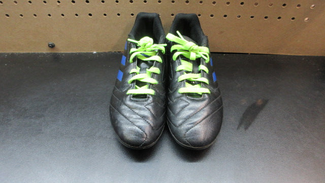 Load image into Gallery viewer, Used Adidas Goletto Soccer Cleats - Size 5
