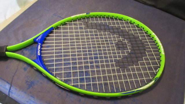 Load image into Gallery viewer, Used Head Speed 21 21&quot; Junior Tennis Racquet - small wear on rim
