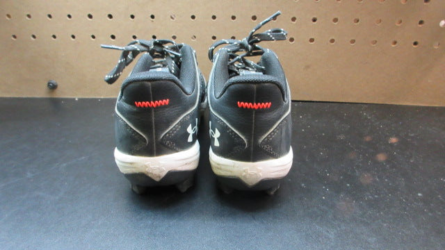 Load image into Gallery viewer, Used Under Armour Leadoff Baseball Cleats - Size Youth 1
