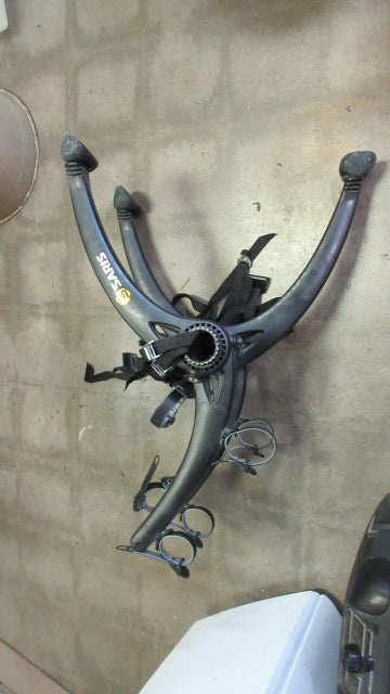 Load image into Gallery viewer, Used Saris Bones 2 Bike Trunk Rack
