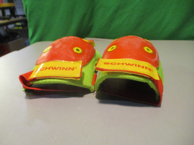 Load image into Gallery viewer, Used Schwinn BAM Youth Skating Elbow Pads
