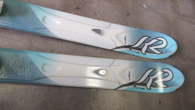 Load image into Gallery viewer, Used K2 Super RX Downhill Skis Size 146cm w/ Salomon Bindings
