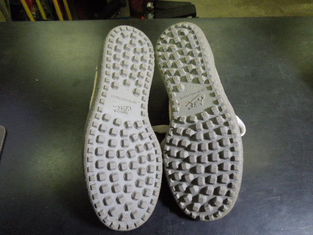 Load image into Gallery viewer, Vintage Nike 1984 Bruin Turf Shoe Size 8.5 Pre Patent Version
