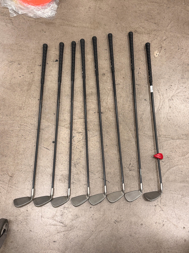 Load image into Gallery viewer, Used Ping i3 Black Dot Iron Set 3-Wedge
