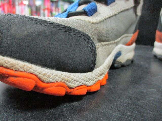 Load image into Gallery viewer, Used Columbia Kids 12.5K Hiking Shoes
