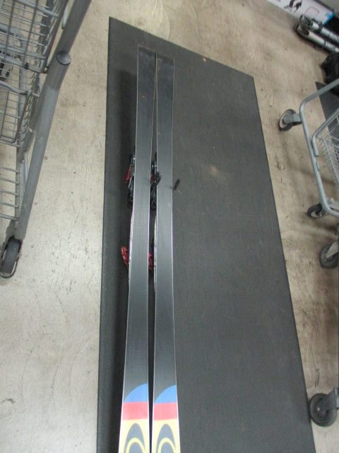 Load image into Gallery viewer, Used Salomon Equip 2V Race Size 178CM Downhill Skis W/ Salomon Bindings
