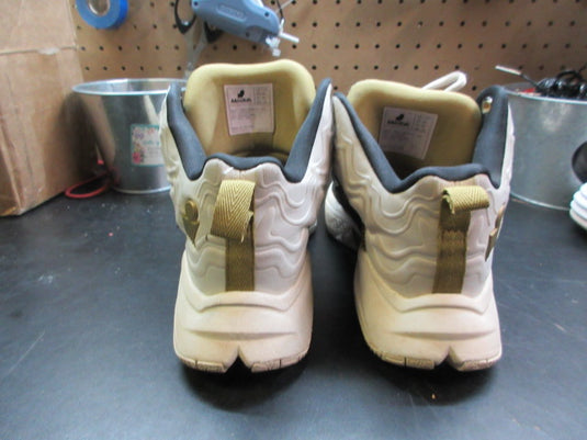 Used Moolah Press Break V2 Sneakers - Size Youth 6.5