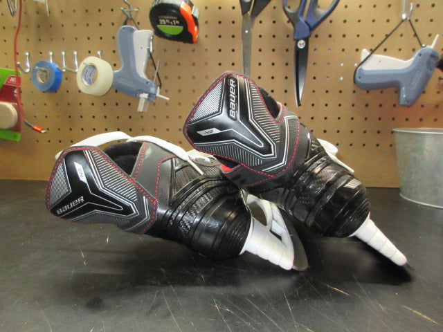 Load image into Gallery viewer, Used Bauer N5 Hockey Skates - Size Youth 13
