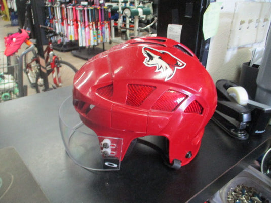Used Reebok Hockey Helmet Size 6 7/8 - 7 3/8