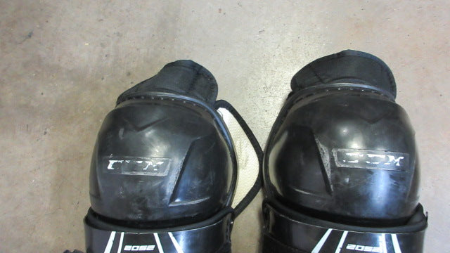 Load image into Gallery viewer, Used CCM Tacks Shin Guards Youth Size 13&quot; - wear
