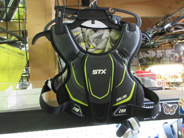 Load image into Gallery viewer, Used STX Stallion 200 Lacrosse Shoulder Pads - Size Medium
