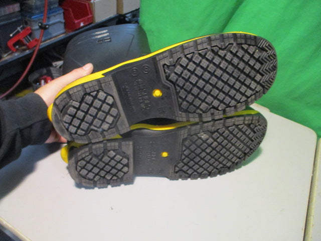 Load image into Gallery viewer, Used Shoes Crews Steel Toe Rain Boots Size - 13
