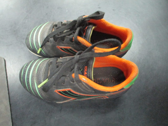 Used Diadora Size kids 10.5 Soccer Cleats