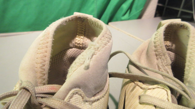 Load image into Gallery viewer, Used Nike Mercurial Superfly 9 Club Youth 2.5Y Indoor Soccer Turf Cleats
