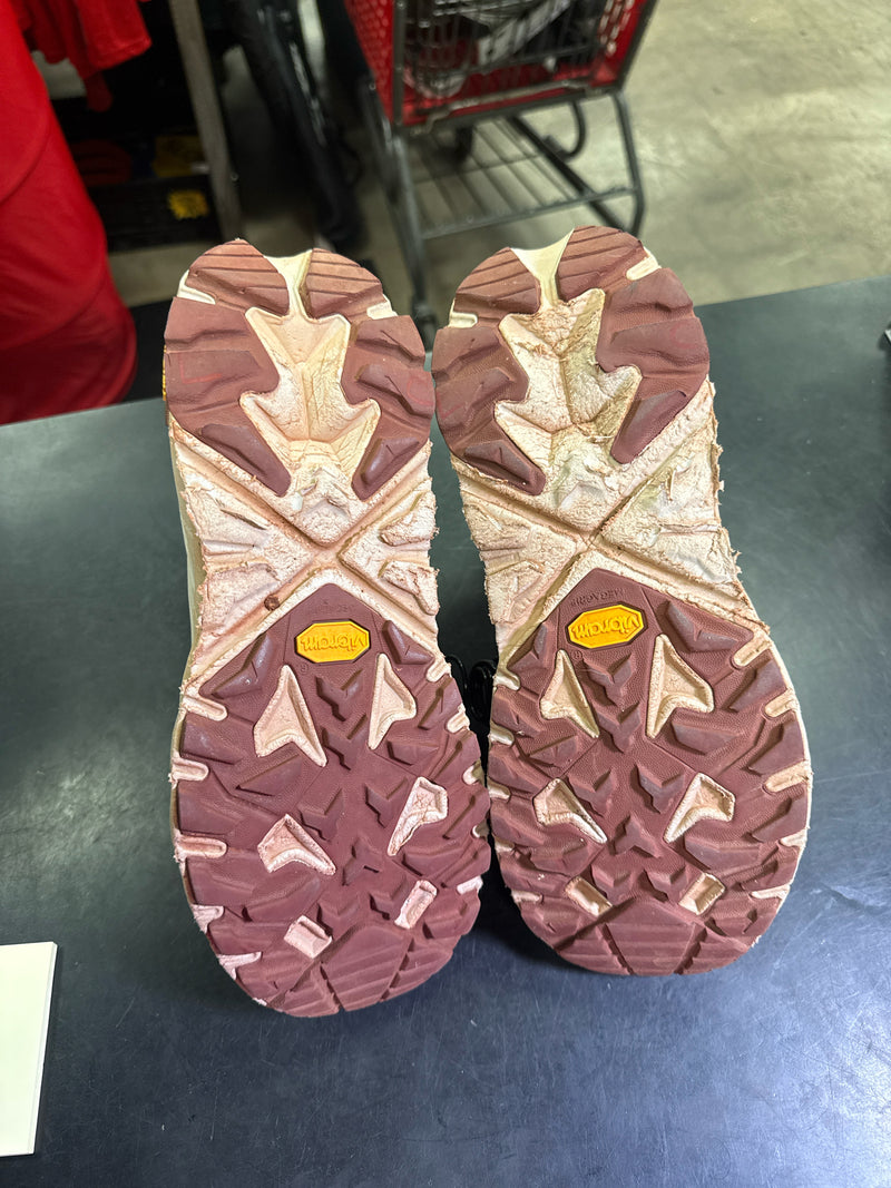 Load image into Gallery viewer, Used Hoka Anacap Hiking Shoes Size 8.5
