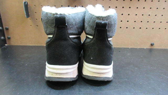 Load image into Gallery viewer, Used Visionreast Winter Snow Boots - Size 5
