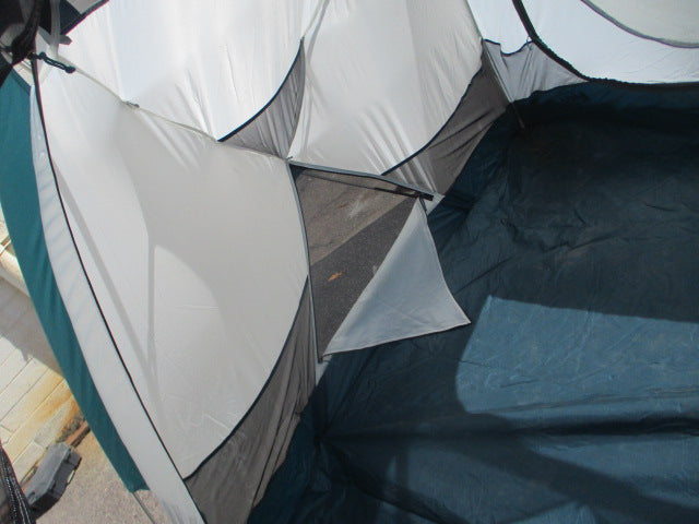 Load image into Gallery viewer, Used Rei Coop Base Camp 4 - 4 Person Tent

