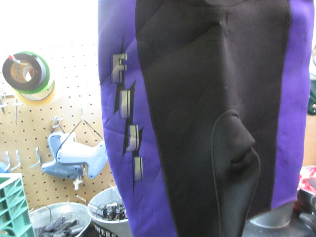 Load image into Gallery viewer, Used Seadog Sports Fiji Shorty Wetsuit - Size 14
