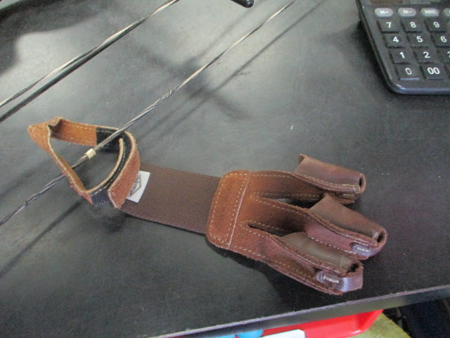 Load image into Gallery viewer, Used Genesis Compound Bow 36"
