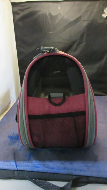 Load image into Gallery viewer, Used Bergan Small Pet Carrier
