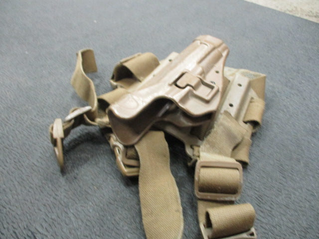 Load image into Gallery viewer, Used BlackHawk Beretta M9A3 Serpa II Tactical Holster

