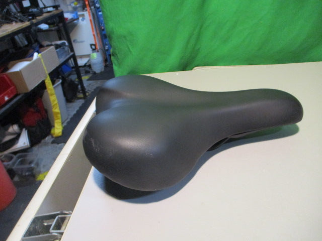 Load image into Gallery viewer, Used Velo Comfort Wide Bike Seat
