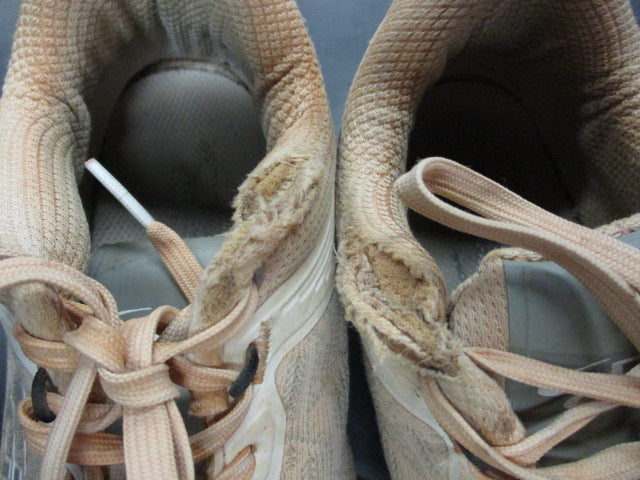 Load image into Gallery viewer, Used Boobah Viper Size 10 Baseball Turff Shoes (HAS WEAR)
