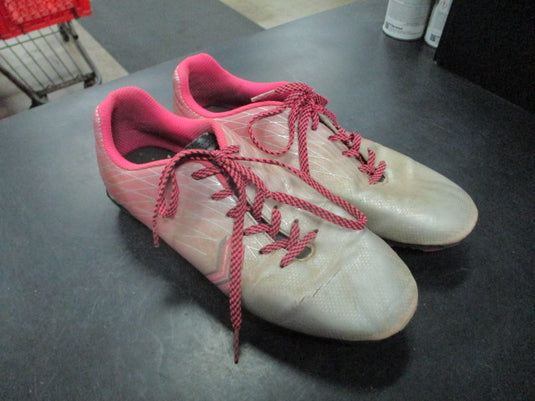 Used DSG Ocala Youth Cleat in Pink Size 5