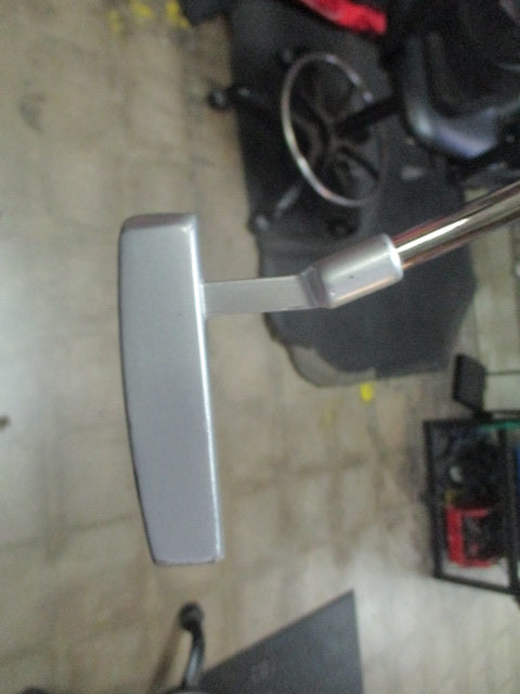 Load image into Gallery viewer, Used Top Flite JR Lefty Putter
