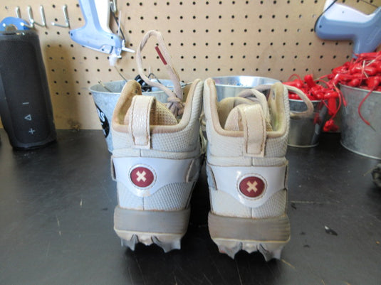 Used Under Armour Harper 10 RM' Baseball Cleats - Size Youth 5.5