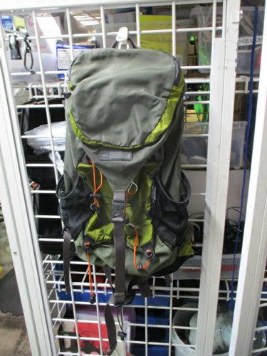 Used REI Jet Ultra Light 30 L Hiking Backpack - worn/dryrot small bungie cords