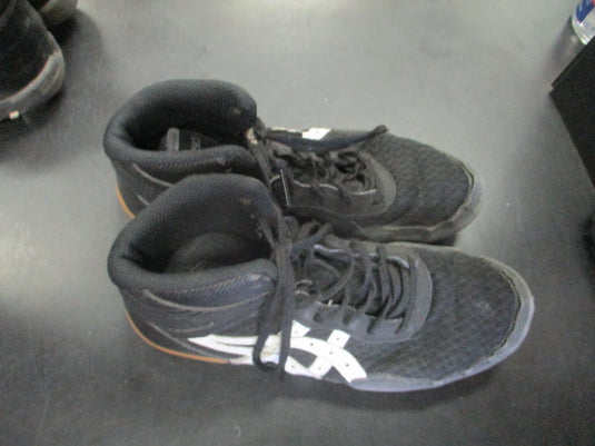 Used Asics Matflex Size 5.5 Wrestling Shoes