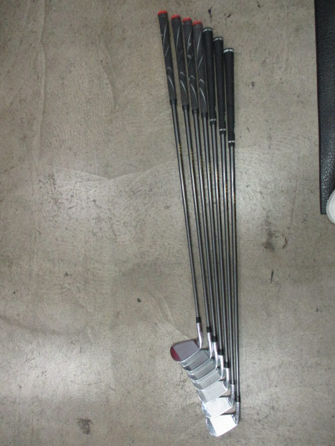 Load image into Gallery viewer, Used Titleist Ap2 712 Iron Set 4-PW
