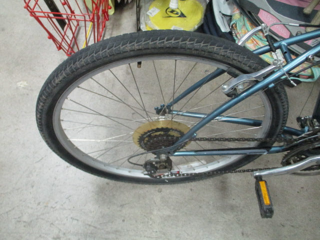 Load image into Gallery viewer, Used Diamond back Wildwood Citi 26" 21 Speed Mountain Bike
